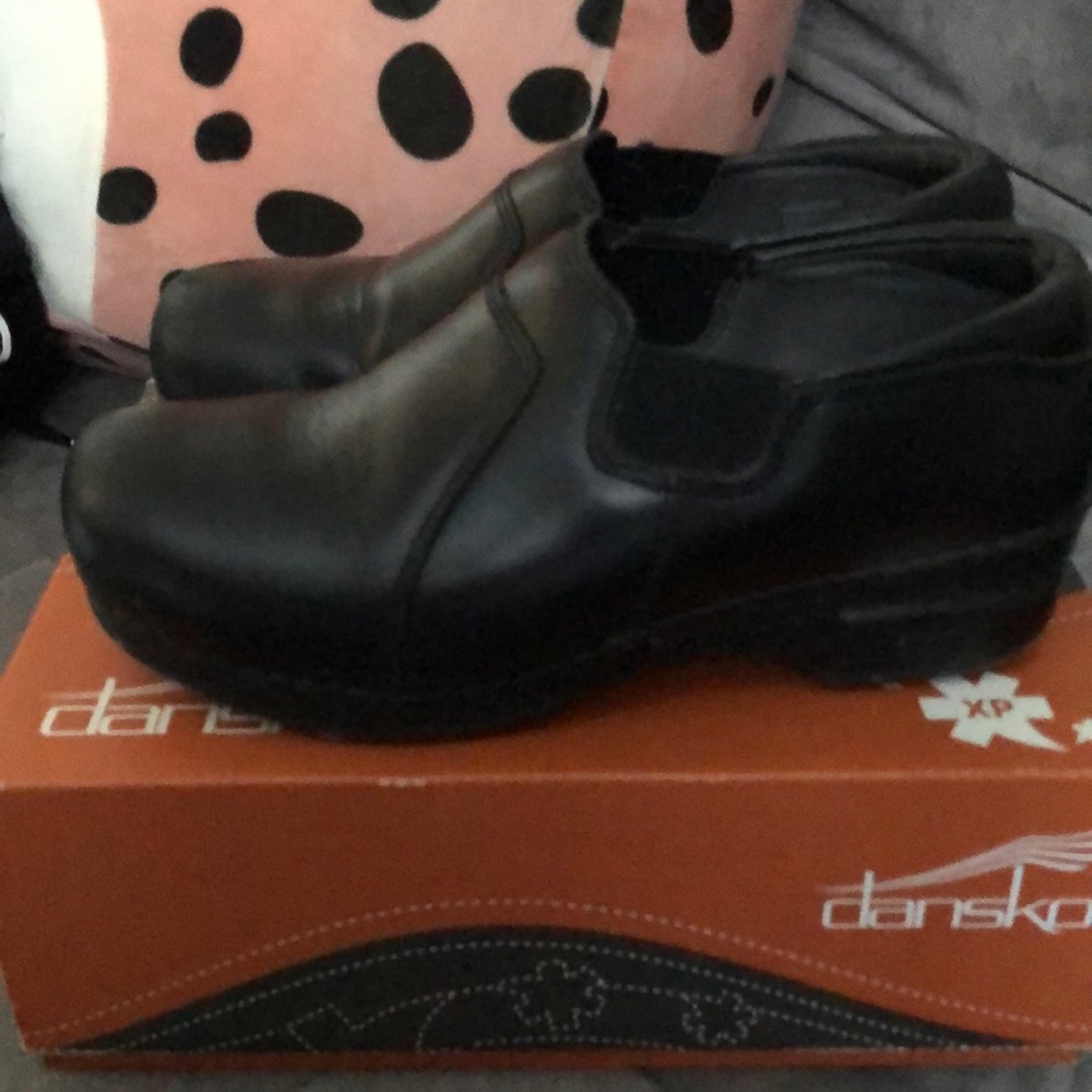 Black Danskos needing new home. Don’t wear as I work from home. Comfy and solid